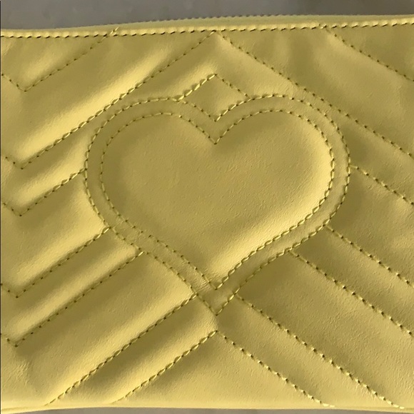 Gucci Marmont Yellow Pastel Wristlet NEW - Picture 5 of 11